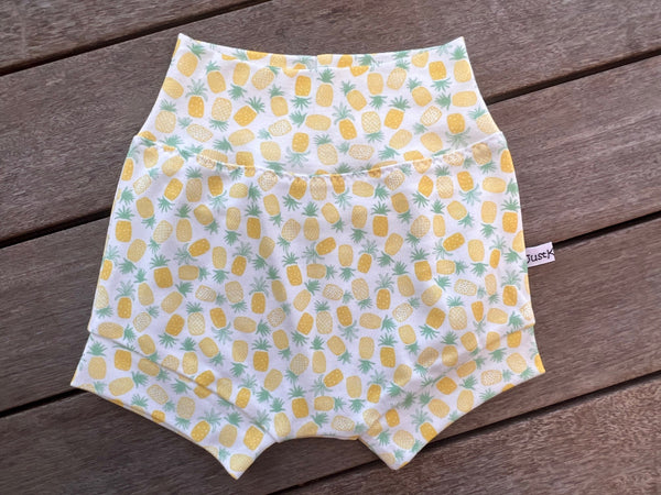 Velzy Shorts - MINI PINEAPPLE