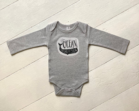 Longsleeve Baby Body - Grey - only for Europe